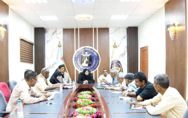 المحامية نيران سوقي تلتقي رؤساء الهيئات التنفيذية لانتقالي مديريات العاصمة عدن
