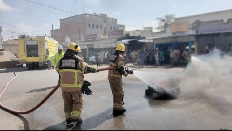 تنفيذًا  لتوجيهات النائب البحسني والعميد المنهالي.. الدفاع المدني بمديرية غيل باوزير ينفذ مناورة تدريبية تحاكي إطفاء الحرائق