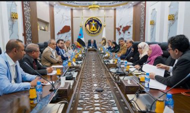 هيئة الرئاسة تقف على آخر التحضيرات للاحتفاء بالذكرى السابعة لإعلان عدن التاريخي وتأسيس المجلس