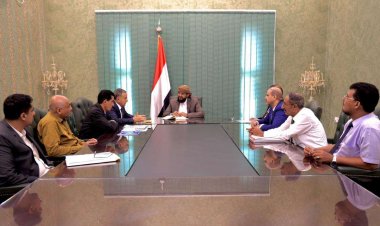 المحرّمي يشدد على ضرورة حماية أراضي جامعة عدن ويوجه بوقف التعديات وأعمال البناء غير القانونية