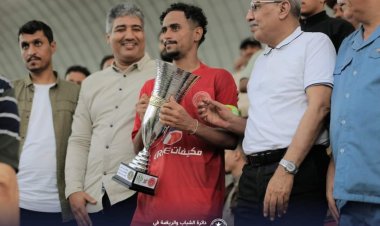 نظمتها الأمانة العامة.. التلال يتوج بكأس الذكرى السابعة لإعلان عدن التاريخي وتأسيس المجلس خلال مباراة ديربي العاصمة لكرة القدم