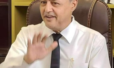 محافظ حضرموت يعزّي في وفاة المربي والتربوي القدير أنور علي باشغيوان