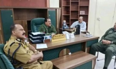 العميد جبر يشدد على ضرورة استمرار حملات حظر الدراجات النارية والسيارات المخالفة بالعاصمة عدن