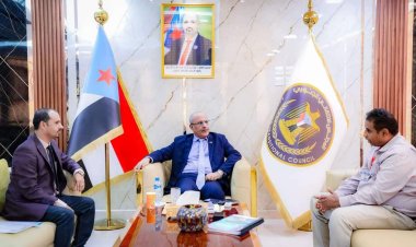 الكثيري يناقش مع الوكيل الجعبي القضايا والأولويات البيئية بمحافظات الجنوب