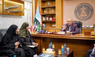 الرئيس الزُبيدي: نعمل جاهدين على تمكين نساء الجنوب في مختلف المجالات