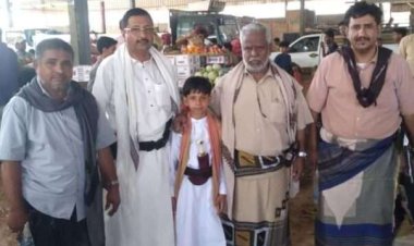 مدير عام مكتب الصناعة بشبوة يتفقد أسواق مديرية ميفعة