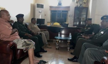 العميد المنهالي يناقش مع مدير عام الأدلة الجنائية بوزارة الداخلية آليات سير العمل في إدارة الأدلة بساحل بحضرموت