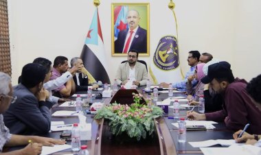 الهيئة الوطنية للإعلام الجنوبي تعقد اجتماعها الدوري برئاسة العولقي