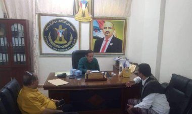 رئيس تنفيذية انتقالي لحج يناقش مع مدير عام مديرية الحبيلين سير أداء السلطة المحلية