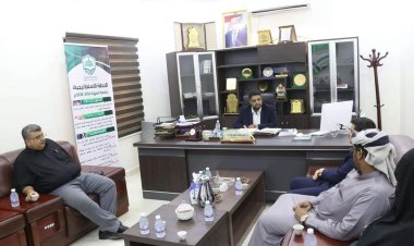 بن عفرار يتفقد سير العملية التعليمية في جامعة المهرة