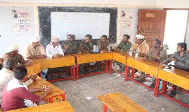 اجتماع لقيادتي المجلس الانتقالي والحزام الأمني في المنطقة الوسطى