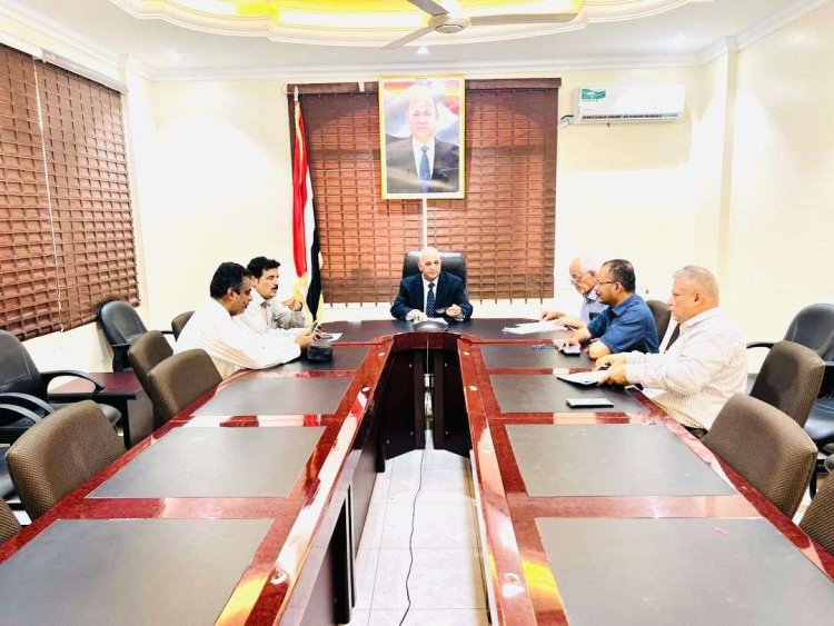 الزعوري يتفقد مشروع إعادة تأهيل شوارع ومداخل مستشفى المعاقين و مركز العلاج الطبيعي بعدن