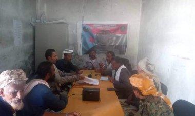 انتقالي جيشان يعقد لقاءً مع السلطة المحلية بالمديرية