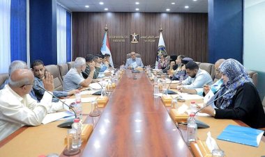 الأمانة العامة تناقش المشهد السياسي وتقف أمام هيكلة الهيئات المحلية في مديريات الجنوب