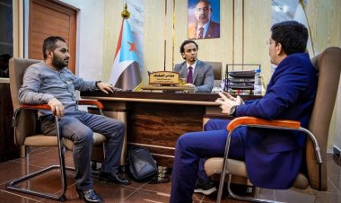 السقاف يلتقي رئيس انتقالي محافظة المهرة مجاهد بن عفرار .