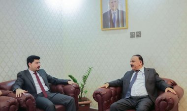 وزير النقل يلتقي رئيس انتقالي محافظة المهرة بن عفرار