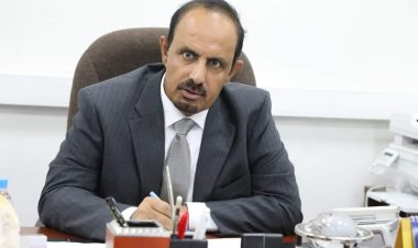 محافظ حضرموت يصدر تعميمًا بشأن تكليف مدير عام لصندوق صيانة الطرق بساحل حضرموت