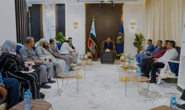 الرئيس الزُبيدي يؤكد على أهمية برامج تدريب وتأهيل الكفاءات الشابة لتحقيق التنمية المستدامة