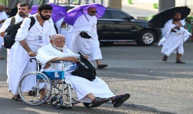 الحجاج على صعيد عرفات اليوم لأداء الركن الأعظم