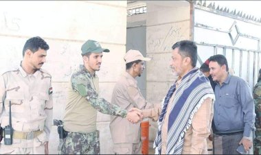 رئيس تنفيذية انتقالي أبين يتفقد عددا من المواقع العسكرية للواء الأول دعم وإسناد بالمحفد