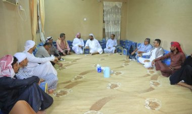 وفد من الهيئة التنفيذية المساعدة يقدم واجب العزاء لمدير إدارة الفكر والإرشاد