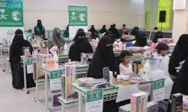 مركز الملك سلمان يسلم حقائب التمكين الاقتصادية للأسر المستفيدة من مشروع كفالة الأيتام بالمهرة