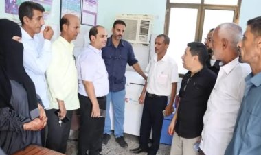 امين عام خورمكسر ينفذ زيارات ميدانية للمجمعات الصحية بالمديرية