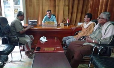 رئيس تنفيذية انتقالي القطن يناقش مع مدير عام المديرية تدخلات المنظمات الدولية والمؤسسات المحلية