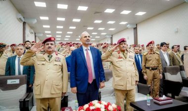 الرئيس الزُبيدي يشهد تخرج عدد من الدفعات بالأكاديمية العسكرية العُليا