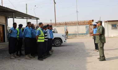 العميد المنهالي يوجه رجال المرور بضرورة تطبيق الإجراءات القانونية على المخالفين ويتوعد المقصرين في عملهم بالمحاسبة