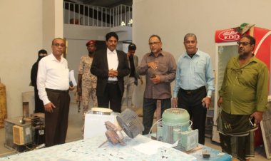 المدير العام لمديرية المكلا ومدير التعليم الفني بالمديرية  يدشنان الاختبارات الوزارية العملية بالمعاهد التقنية بالمكلا