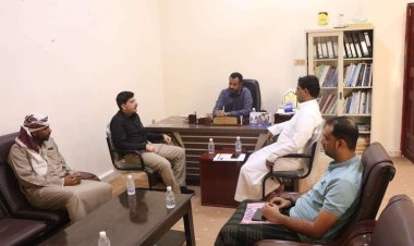 رئيس تنفيذية انتقالي المهرة يطلع على نشاط مكتب التخطيط والتعاون الدولي بالمحافظة