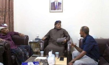 محافظ سقطرى يوجه بسحب منتج محظور من الأسواق