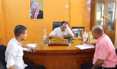 الزهري يناقش مع مشروع الاشغال العامة مصفوفة مشاريع خورمكسر