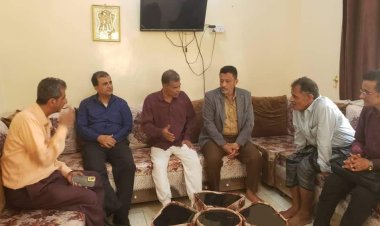 رئيس تنفيذية انتقالي أبين يطمئن على صحة رئيس نقابة الصحفيين والإعلاميين بالمحافظة ويزور الكابتن مازن كردي