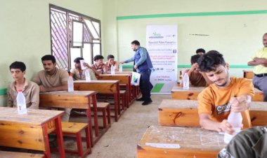 بتمويل مؤسسة صلة للتنمية.. بداية شباب BSO تنفذ مشروع توزيع المياه لطلاب الثانويات بعدن.