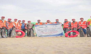 جمعية غواصي حضرموت تدشن عملها التطوعي في موسم البلدة لإنقاذ مرتادي الشواطئ