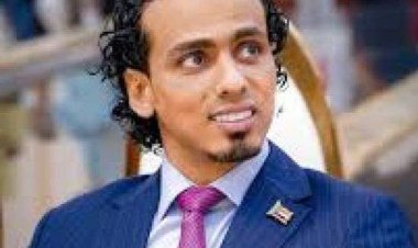 مؤمن السقاف: محطة الطاقة الشمسية في عدن مشروع استراتيجي