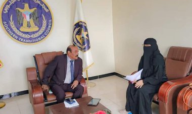 خلال مقابلته مع الباحثة القرموشي.. الشيخ لحمر يدعوا الى صلح عام لإنهاء آفة الثأر بشبوة