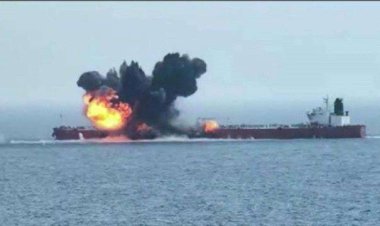 الهيئة البحرية البريطانية تقول ان سفينة تتعرض لمقذوفات مجهولة قبالة عدن