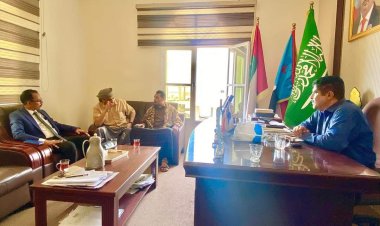 رئيس تنفيذية انتقالي حضرموت يناقش تطلعات قطاع الاستثمار بحضرموت