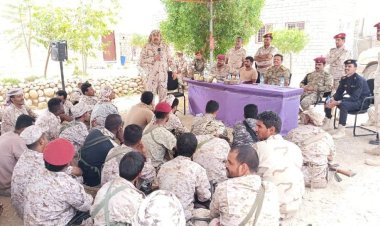 لواء شبام يستضيف رئيس شعبة الهندسة العسكرية في محاضرة توعوية حول الألغام والعبوات المتفجرة