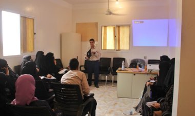 لحج.. مركز المرأة للدراسات يقيم ورشة تدريبية حول توظيف الذكاء الاصطناعي في التطبيقات البحثية