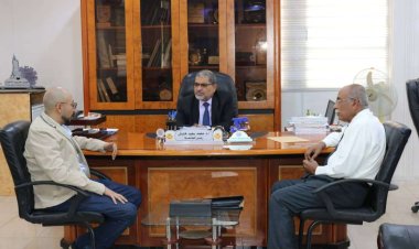 رئيس جامعة حضرموت يرعى توقيع مذكرة تفاهم مشتركة بين مركز دراسات وبحوث الطاقة المتجددة و شركة بن الزوع