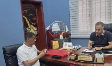 العاصمة عدن.. الجاوي يشيد باللجان المجتمعية في المعلا وترتيبات لبدء المرحلة الثانية من تركيب الكشافات بالطاقة الشمسية في الأحياء