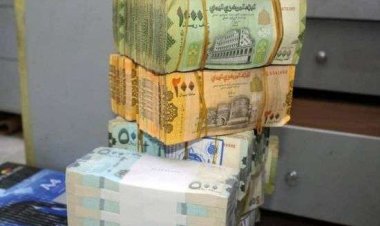 الجنوب يختنق معيشيا جراء حرب الخدمات.. والعملة تشهد على الأزمات