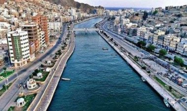 استياء شعبي في حضرموت بعد زيارة العليمي للمكلا