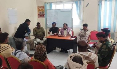 اجتماع بين السلطة المحلية بالديس الشرقيه وقوات خفر السواحل بحضرموت يناقش الاشكاليات التي تواجة الصيادين