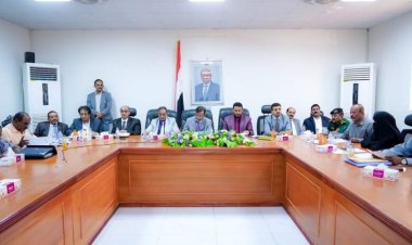 المكتب التنفيذي يشيد بجهود محافظ المحافظة وبالدعم الإماراتي المقدم لمحافظة شبوة