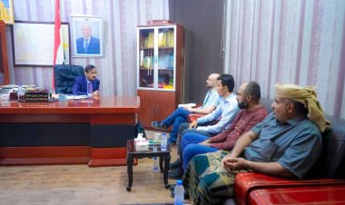 محافظ شبوة يناقش مع أطباء بلا حدود البلجيكية تدخلاتها في مستشفى عتق